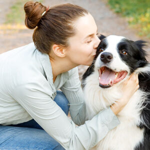 Cani: come evitare problemi di comportamento e vivere bene insieme